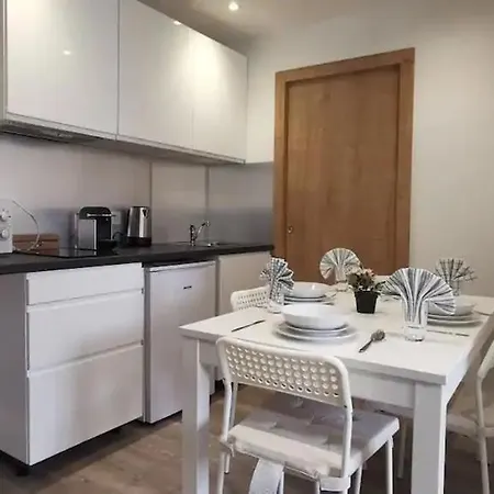 App 13 Centre , 4 Personnes Apartamento *